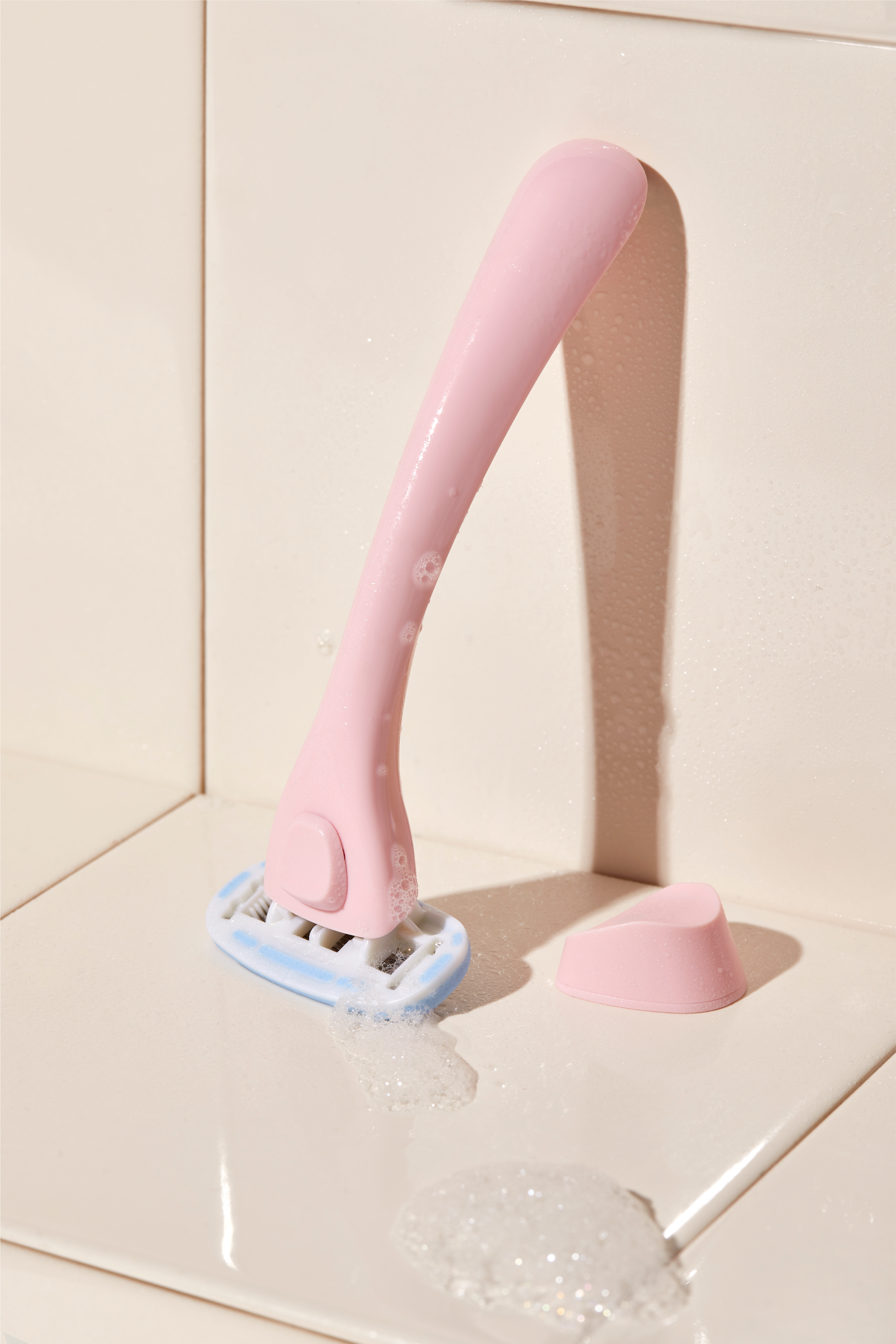 #razor #womenrazors #shaver #grooming #hairremoval #wax #waxing #product #5bladetechnology #5bladerazor #hygiene #razorblade #cartridge #refill #howtoshave #laser #safety #shavingafterlaser #modernrazor #pinkrazor #aestheticskincare #razorforgirls #fasthairremoval #easytouserazor #convenient #extrasmoothrazor #pivotinghead #razorwallholder #singlebladerazor #razorstarterkit #razorforsensitiveskin #womenrazorsensitiveskin